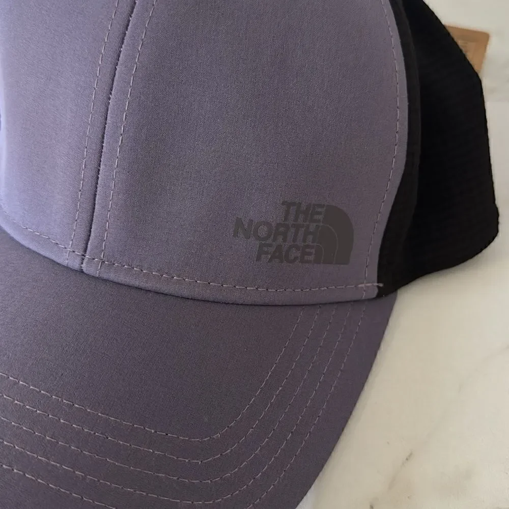 The north face trail trucker hat NWT